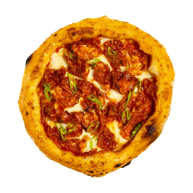 Pizza Salami Picante — sos de roșii San Marzano, fior di latte, salam pepperoni, ardei iute, ulei de măsline extravirgin